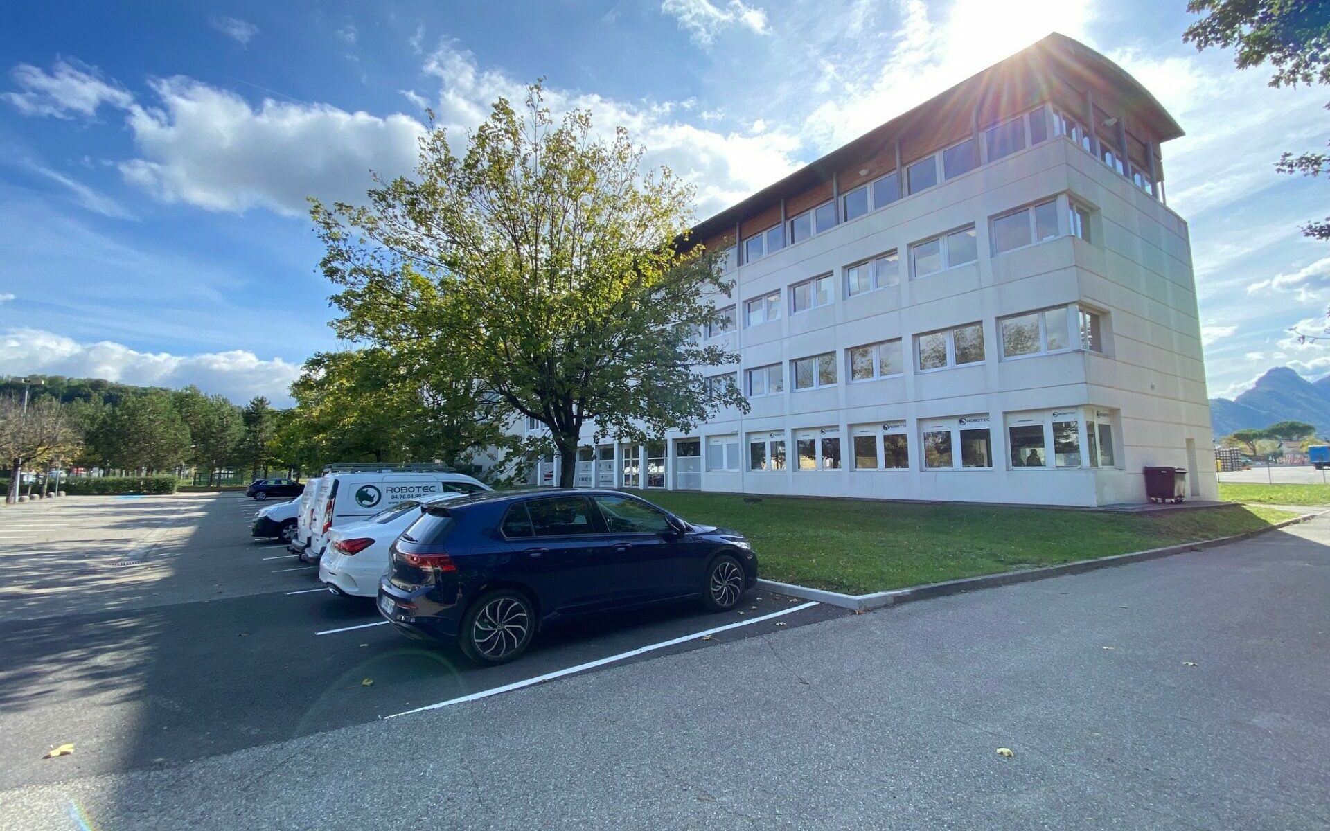 NOE – Immeuble de bureaux rénovés à VARCES en Isère