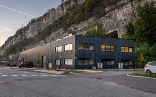 LES PORTES DE NOYAREY – Locaux d’activités à Noyarey en Isère