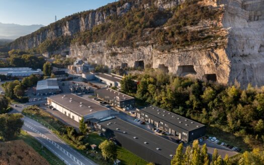 LES PORTES DE NOYAREY – Locaux d’activités à Noyarey en Isère