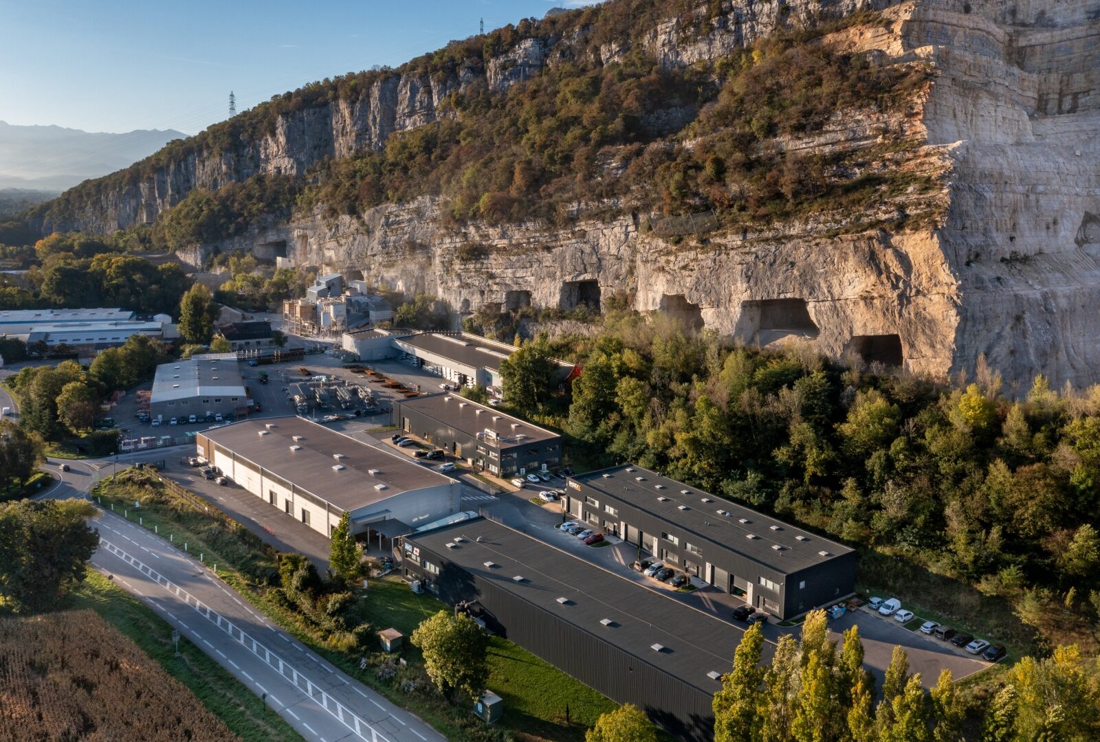LES PORTES DE NOYAREY – Locaux d’activités à Noyarey en Isère