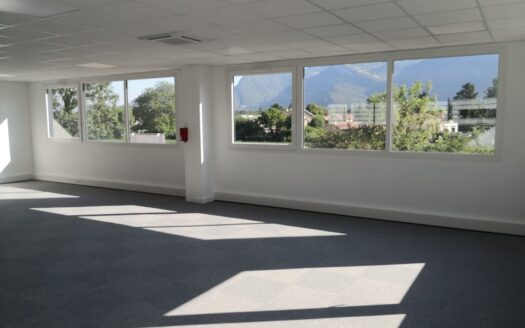 Locaux d’activités à Marnaz en Haute-Savoie