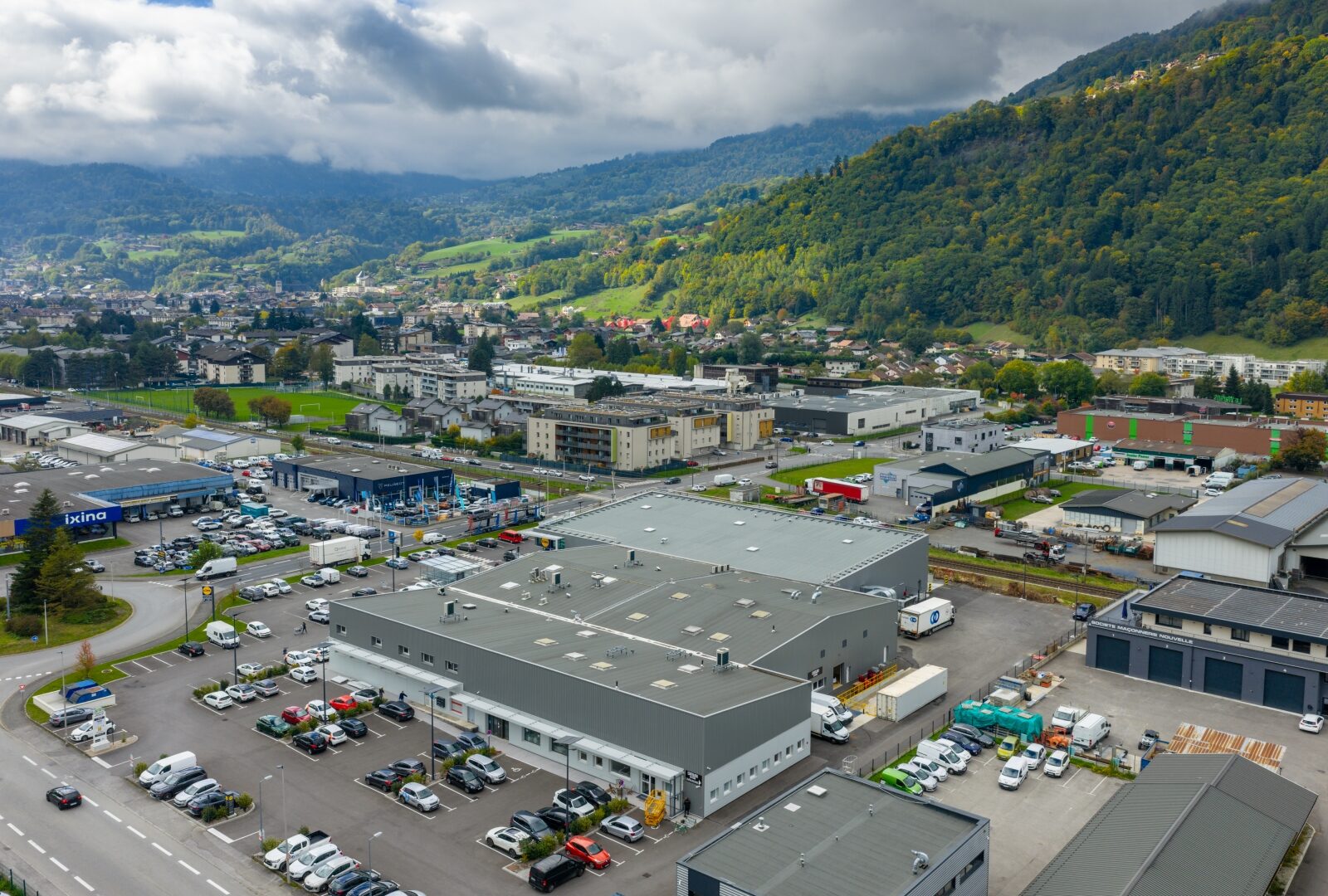 ESPACE JOLY – Locaux d’activités à Sallanches en Haute-Savoie